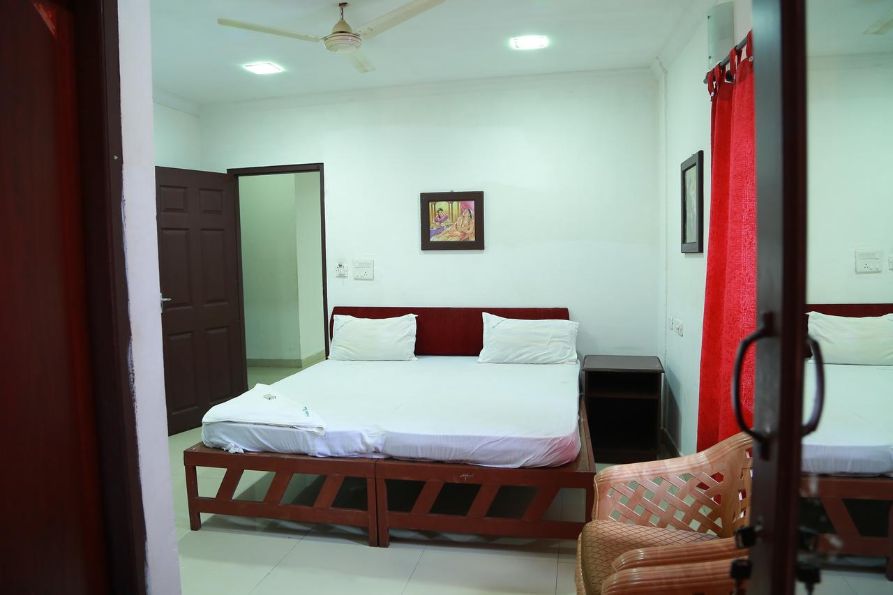 Swades Residency Hotel Cheruvalli Exterior photo